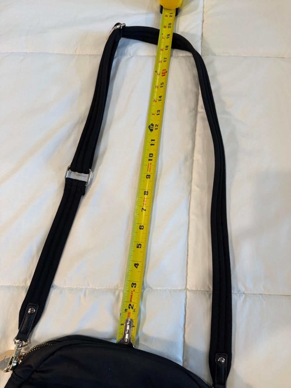 Black Crossbody Bag for Women - Classic Everyday Carry - Picture 5 of 8